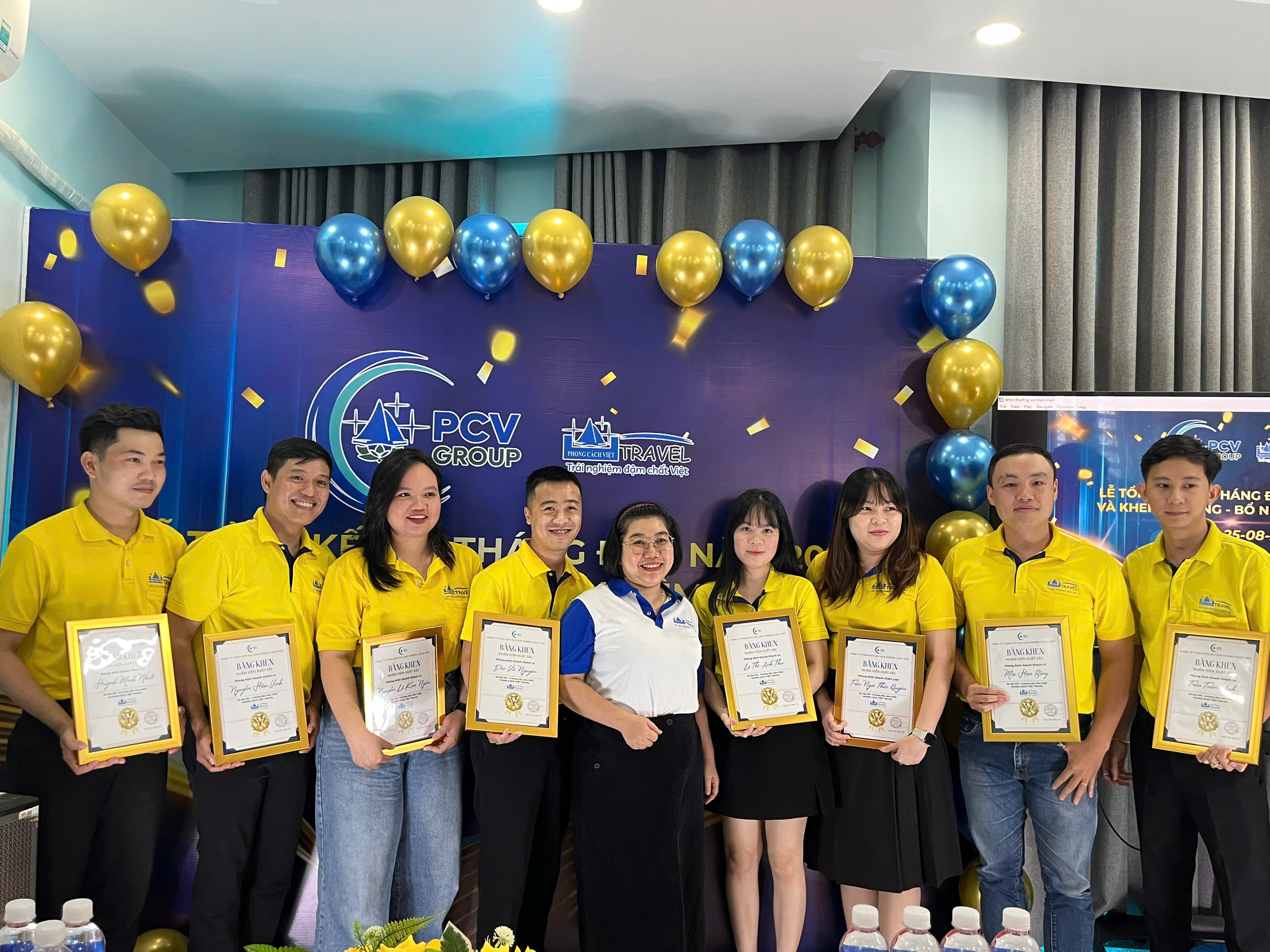 BÙNG NỔ LỄ TỔNG KẾT – KHEN THƯỞNG & BỔ NHIỆM NHÂN SỰ PHONG CÁCH VIỆT 2025